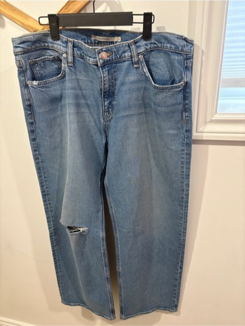 HUDSON Womens Kelli Low Rise Loose Fit Straight Leg Jeans - Picture 3 of 12
